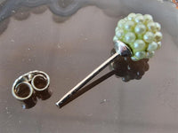 Cargar imagen en el visor de la galería, Ohrstecker grün rund Perlen Kugelohringe Kugelohrstecker 4 mm 925er Sterlingsilber
