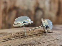 Load image into Gallery viewer, Ohrstecker Mondstein oval 925 Sterling Silber 15mm
