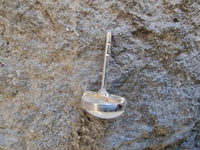 Load image into Gallery viewer, Ohrstecker, Weiß, aus Mondstein, 8mmØ, rund, 925er Sterlingsilber-Stift, in Silber gefasst
