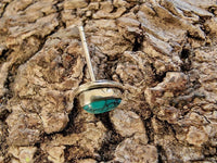 Cargar imagen en el visor de la galería, Ohrstecker Türkis Tropfen 8 mm 925er Sterling Silber Rand Stein Silberohrstecker
