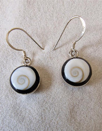 Cargar imagen en el visor de la galería, Shivaauge Silberohrringe Ohrringe schwarz rund Raisin 925er Silber Shiva Auge Eye Damen Schmuck
