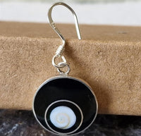 Cargar imagen en el visor de la galería, Shivaauge Kreise Resin schwarz Ohrringe 14 mm 925er Sterling Silber Shiva Auge Shivaeye
