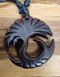 Cargar imagen en el visor de la galería, Nara Holz-Ketten: Natürlicher Holzschmuck mit Frei Verstellbarer Baumwollkette
