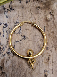 Load image into Gallery viewer, Edelstahl Creolen - Clusterohrringe in PVD Goldbeschichtung
