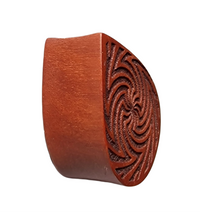 Cargar imagen en el visor de la galería, Plug Rosenholz Träne Sonne Linien graviert double flared Holz Holzplug Tropfen
