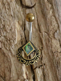 Load image into Gallery viewer, Bauchnabel Piercing Brass Edelstahl Raute verziert Shell - chic - net.de
