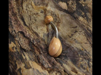 Load image into Gallery viewer, Bauchnabel Piercing Edelstahl Holz Stein Tropfen Träne - chic - net.de

