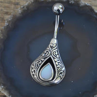 Load image into Gallery viewer, Bauchnabelpiercing aus Edelstahl Silber mit Tropfen Inlay - chic - net.de
