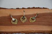 Load image into Gallery viewer, Bauchnabelpiercing Edelstahl Brass Ornament Träne Inlay - chic - net.de
