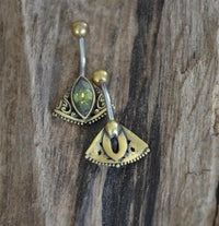 Load image into Gallery viewer, Bauchnabelpiercing Messing Edelstahl Marquise Schliff - chic - net.de
