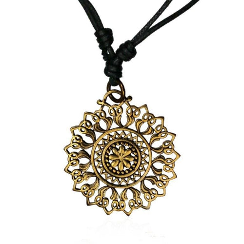 Baumwolle Kette schwarz Anhänger rund Mandala Brass antik golden - chic - net.de