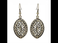 Load image into Gallery viewer, Brass Ohrringe goldfarben oval spitz oxidiert Löcher Blume - chic - net.de
