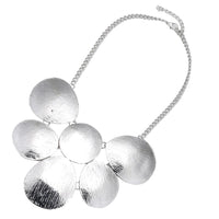 Cargar imagen en el visor de la galería, Brass Schmuckset silberfarben Kette rund Struktur Ohrringe oval Länge verstellbar - chic - net.de
