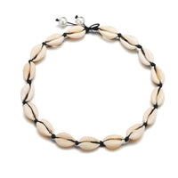 Cargar imagen en el visor de la galería, Choker Halskette Cowrie Kauri Muschel schwarz weiß - chic - net.de
