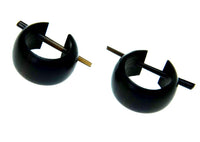 Cargar imagen en el visor de la galería, Pin Creolen kleine Ohrstecker schwarz rund breit Holz
