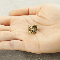 Load image into Gallery viewer, Ear cuff Dread Lock Bead Messing gold Spiralen - chic - net.de
