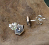 Load image into Gallery viewer, Ohrstecker 925 Sterling Silber Hexagon E-Coat Abalone Epoxid
