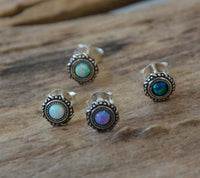 Cargar imagen en el visor de la galería, Ohrstecker 925 Silber Opal E-Coat oxidierter Rand
