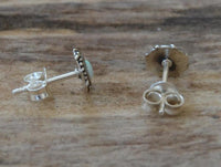 Cargar imagen en el visor de la galería, Ohrstecker 925 Silber Opal E-Coat oxidierter Rand
