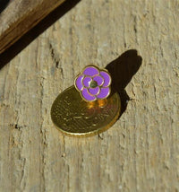 Load image into Gallery viewer, Edelstahl Rosenblüte Ohrstecker Emaille Amethyst gold
