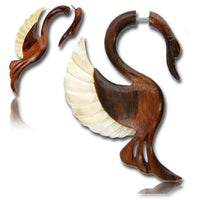 Load image into Gallery viewer, Fake Holz Piercing Perlmutt Narra Wood Schwan Edelstahl Ohrstecker Organic Tribal - chic - net.de
