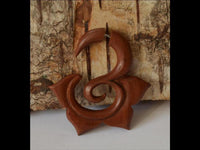 Cargar imagen en el visor de la galería, Fake Piercing Edelstahl Rosenholz Blume Spirale - chic - net.de
