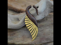 Cargar imagen en el visor de la galería, Fake Piercing Ohrring Narraholz Edelstahl Brass Schwan - chic - net.de
