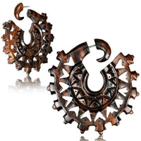 Cargar imagen en el visor de la galería, Fake Piercing Zackenrad Holz Edelstahl handgeschnitzt groß dunkelbraun Dehner - chic - net.de
