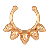Load image into Gallery viewer, Fake Septum Piercing goldfarben 5 Totenköpfe Edelstahl - chic - net.de
