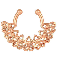 Cargar imagen en el visor de la galería, Fake Septum Piercing rosegolden kleien Tropfen und Schnörkel Rand Edelstahl - chic - net.de
