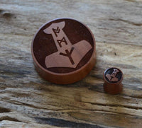 Load image into Gallery viewer, Flesh Plug Holz braun Mjölnir Runen double flared - chic - net.de
