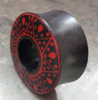 Load image into Gallery viewer, Flesh Tunnel Sternenkranz dick rot Ohr Horn Stern - chic - net.de
