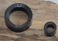 Load image into Gallery viewer, Flesh Tunnel Holz dunkel double flared Runen Ring
