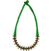 Load image into Gallery viewer, Kette Messing Scheiben grün gold Blumen Seidenfaden nickelfrei 46 cm antik Tribal Brass - chic - net.de
