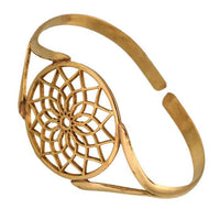 Load image into Gallery viewer, Messing Armreif antik golden oval Blume rund groß verstellbarTribal Schmuck - chic - net.de
