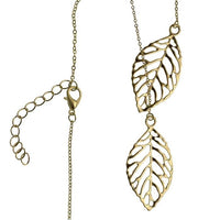 Cargar imagen en el visor de la galería, Messing Kette golden fein Blätter Anhänger Blattadern Muster beweglich filigran 50 - 55 cm - chic - net.de
