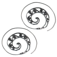 Load image into Gallery viewer, Messingohrringe versilbert Spiralen Linien S - Form Ornament 925 sterling Silber - chic - net.de
