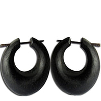 Load image into Gallery viewer, Narra Holz Pin Ohrringe Creolen Kreise dick handgeschnitzt schwarz 45 mm - chic - net.de
