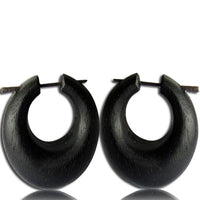 Load image into Gallery viewer, Narra Holz Pin Ohrringe Creolen Kreise dick handgeschnitzt schwarz 45 mm - chic - net.de
