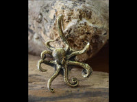 Cargar imagen en el visor de la galería, Ohrgewicht 4mm Hook Messing Oktopus 70mm Kraken - chic - net.de
