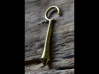 Load image into Gallery viewer, Ohrgewicht Brass 4mm Piercing Ring mit langer Spitze - chic - net.de
