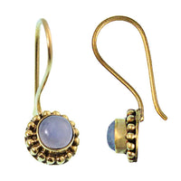 Cargar imagen en el visor de la galería, Ohrringe Blume Perlen 8 mm Mondstein weiß Messing Brass antik golden Tribal Ohrhänger - chic - net.de
