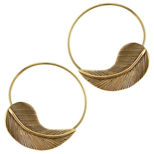 Ohrringe Ring klein mit Feder aus Messing Brass antik golden Tribal Schmuck Piercing - chic - net.de