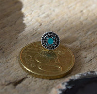 Load image into Gallery viewer, Ohrstecker 925 Silber Herzen E - Coat Epoxid grün schwarz - chic - net.de
