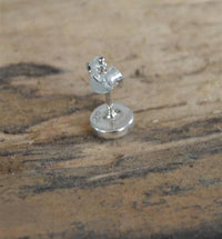 Load image into Gallery viewer, Ohrstecker 925 Silber Stein rund Opal Onyx 6mm - chic - net.de
