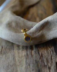 Load image into Gallery viewer, Ohrstecker Silber 925 vergoldet crushed Stein Mix rund - chic - net.de
