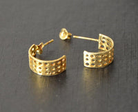 Load image into Gallery viewer, Ohrstecker vergoldet 925 Silber Creolen Löcher - chic - net.de
