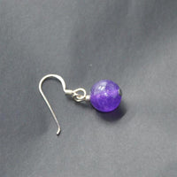 Load image into Gallery viewer, Perlen Kugel Ohrringe Lila Jade 925 Sterlingsilber Perle ca. 8mmØ
