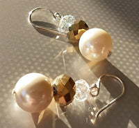 Load image into Gallery viewer, Perlenohrringe weiß gold transparent Perle facettiert 925 Sterlingsilber
