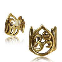 Load image into Gallery viewer, Ear cuffs OM-Zeichen Flammen-Muster Messing golden
